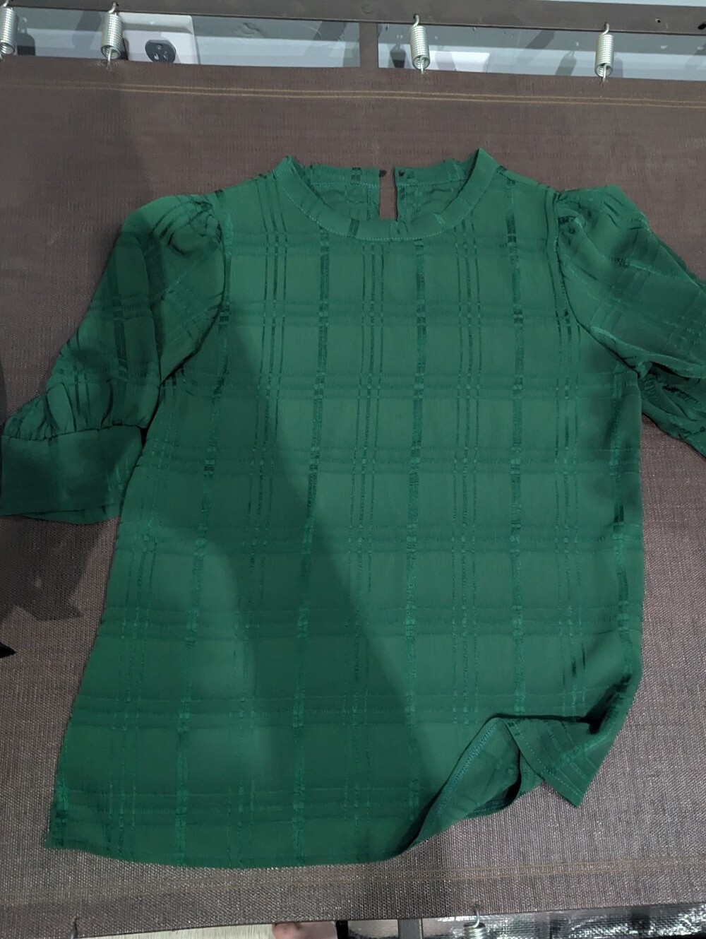 Women’s Emerald Green Puff-Sleeve Blouse - Picture 2 of 4